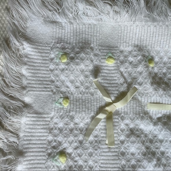 Vintage Baby Blanket - Picture 2 of 4